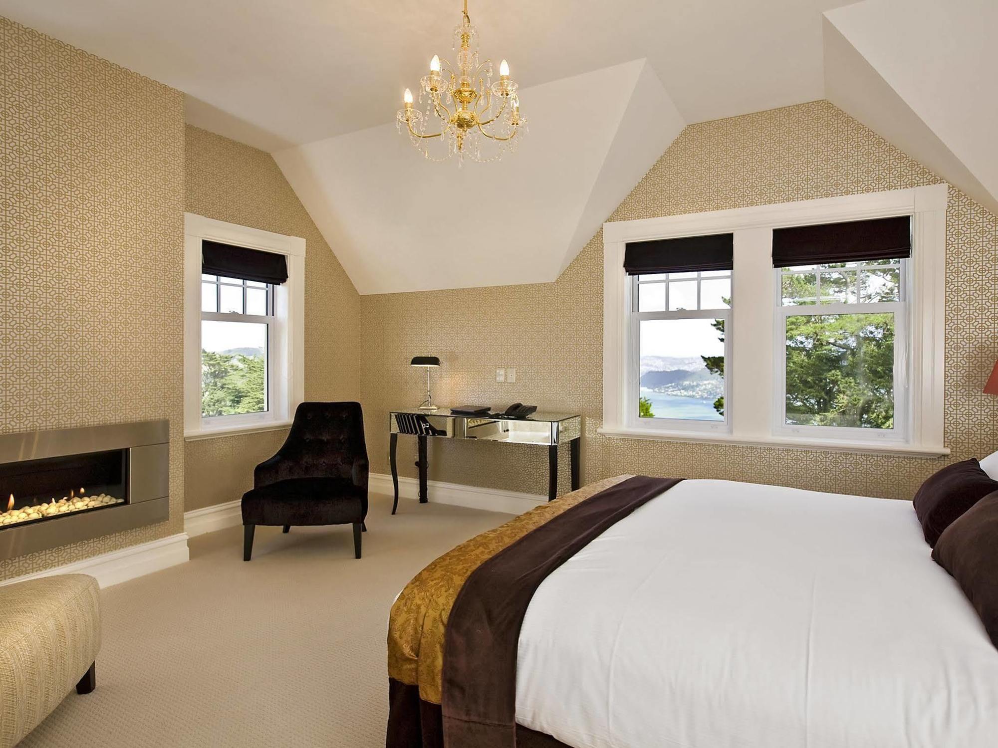 Camp Estate By Larnach Castle Villa Dunedin Exterior photo